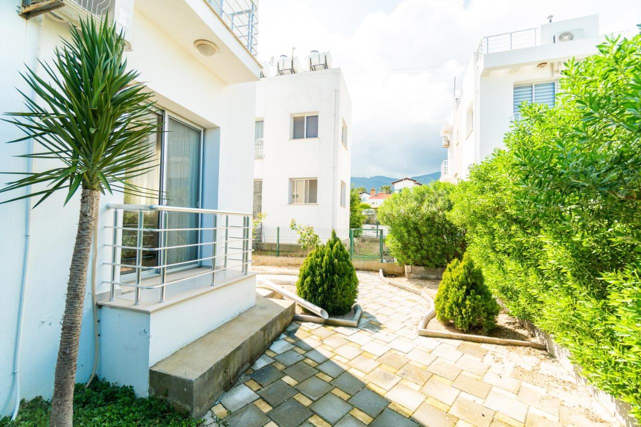 Beautiful & Quiet Two-Bedroom Apartment With Private Garden Lukomorye C1 Cirénia Exterior foto